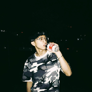 日韩美女裸体做爱动态
